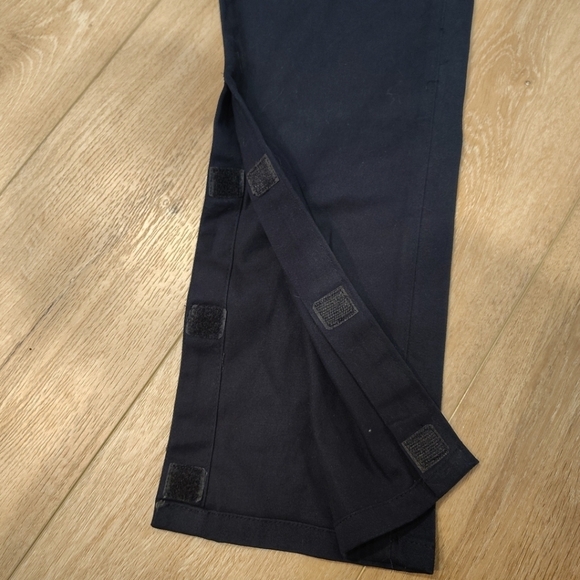 IZOD School Approved Wear Girls 12.5 Navy Adaptive School Girl Uniform Academia - Picture 2 of 12